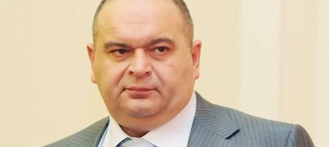 Після введення санкцій проти Бориславської нафтової компанії навколо Стинавського родовища виникла суперечка через перетин спеціальних дозволів